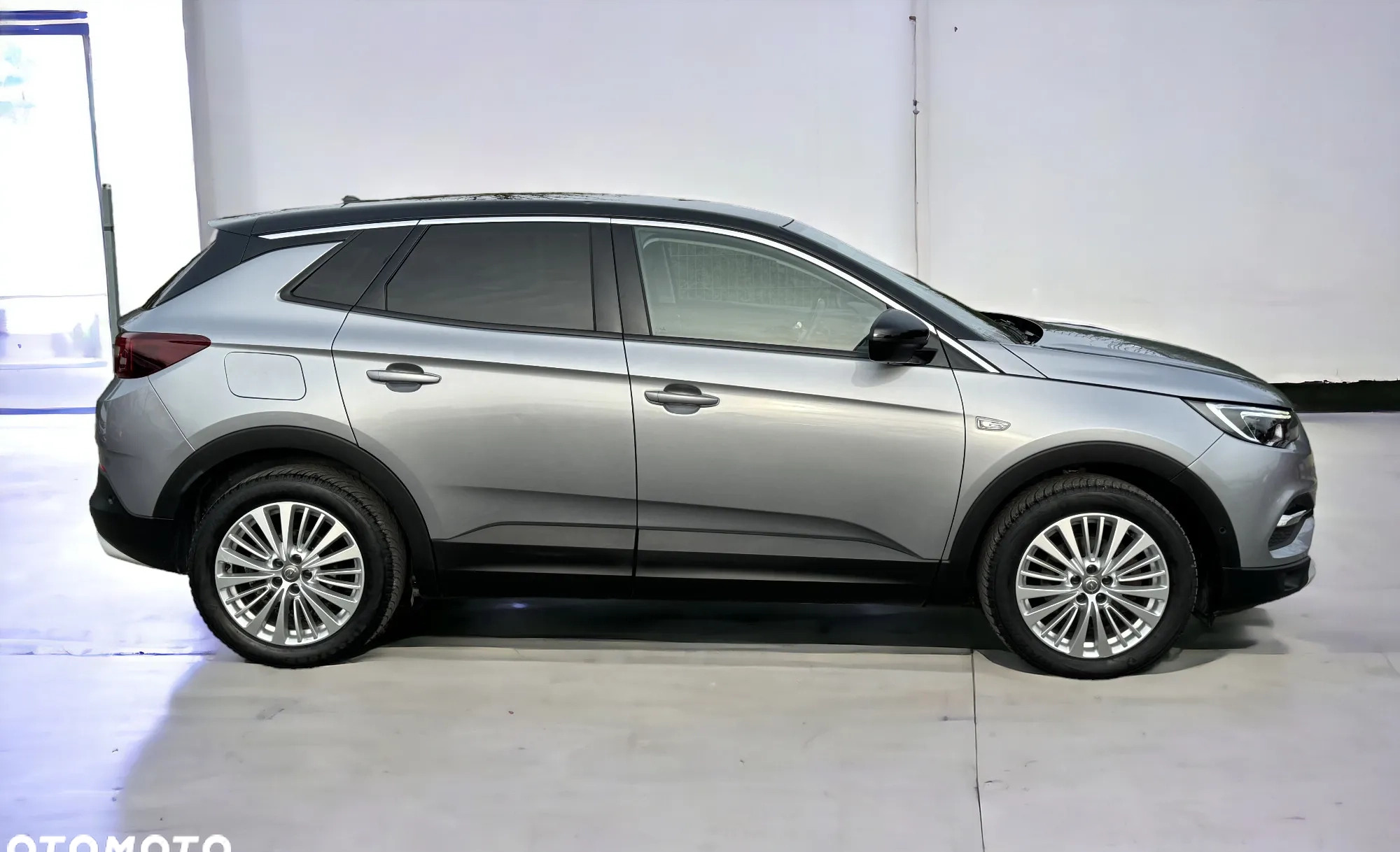 Opel Grandland X cena 67900 przebieg: 129000, rok produkcji 2020 z Gniew małe 631